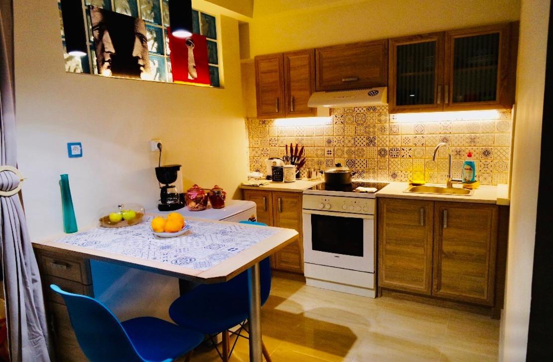 Piraeus Blue Grand Suite di Giorgio 10 mins from the port. Esterno foto